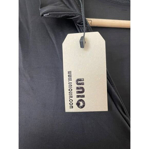 UNIQ Mock Turtleneck Short Sleeve Black Wide Leg Jumpsuit size Large NWT - Picture 4 of 6